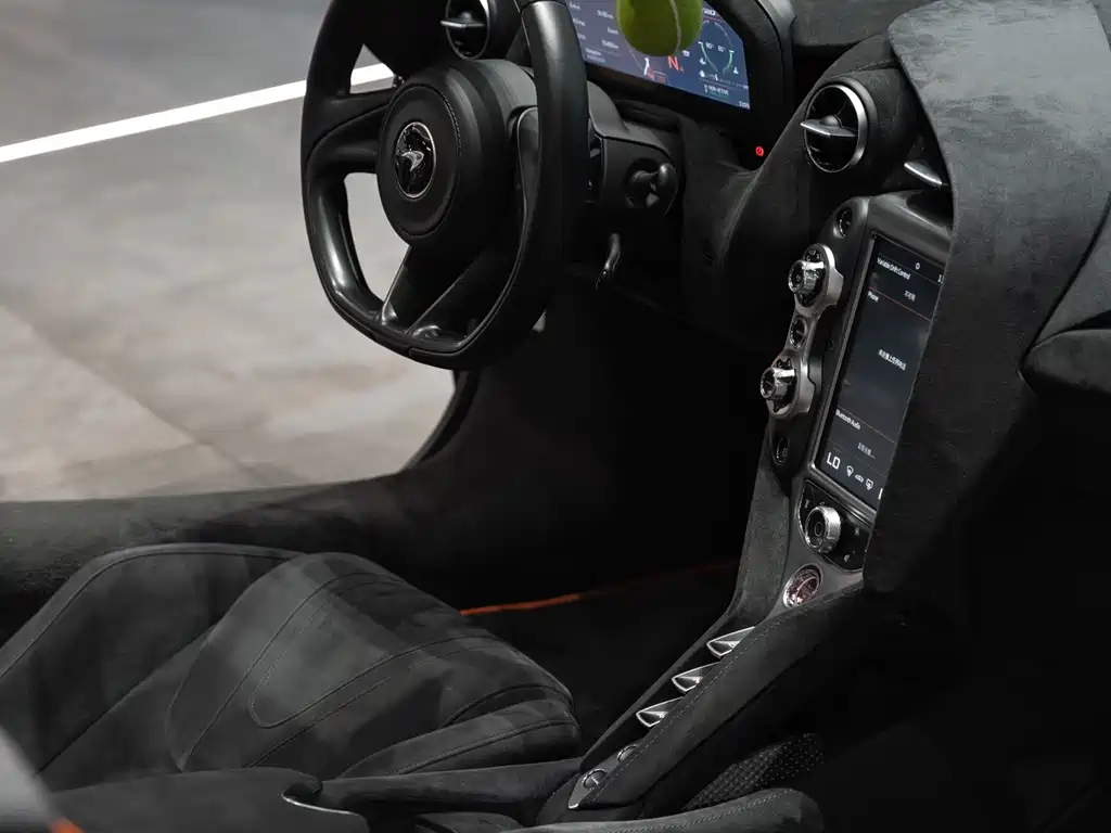 McLaren 720S — миниатюра 25