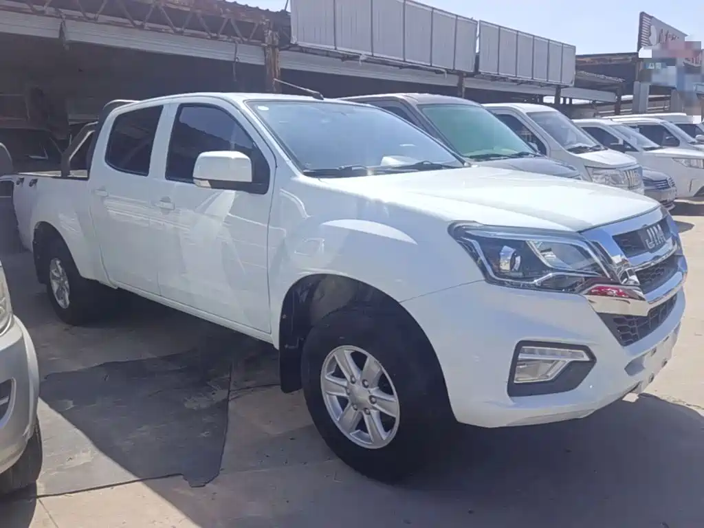 Isuzu RE-MAX Ruimai — миниатюра 4