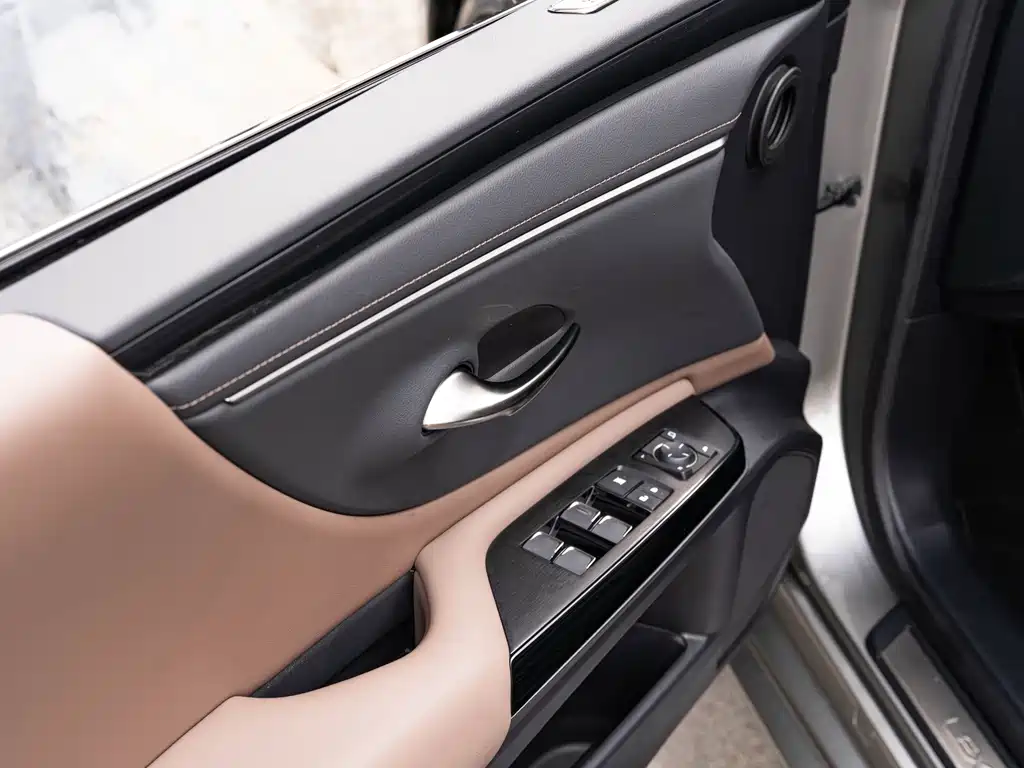 Lexus ES — миниатюра 19