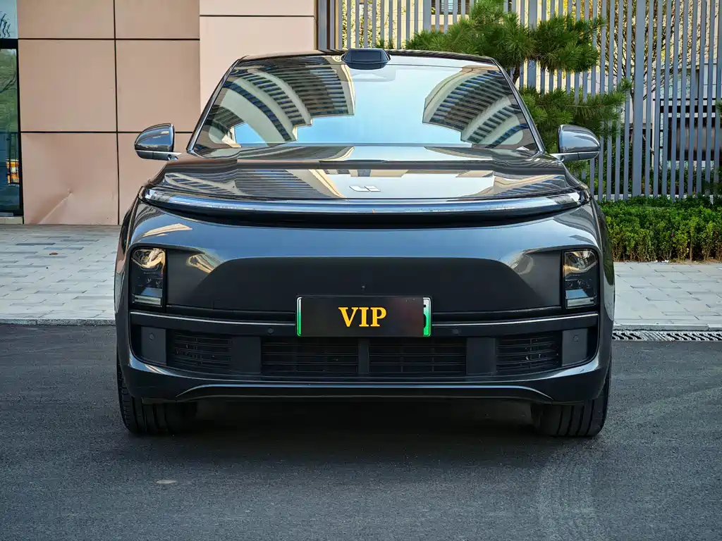Li Auto Li L8 — миниатюра 2