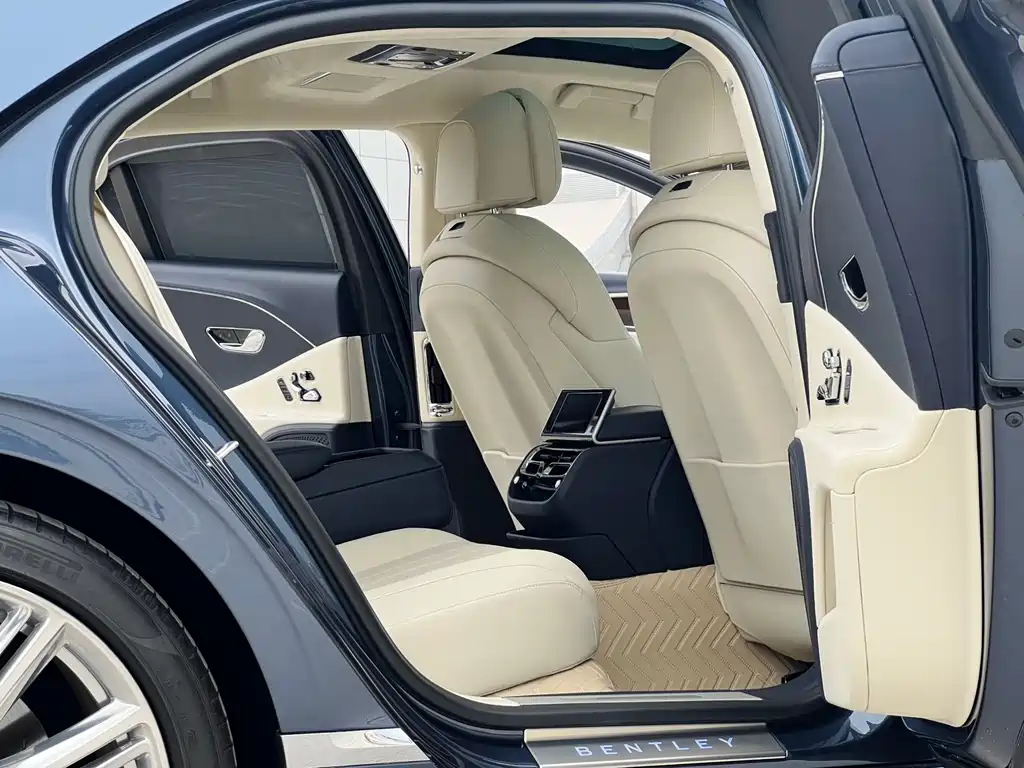 BENTLEY FLYING SPUR PLUG IN HYBRID