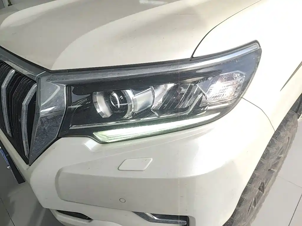 Toyota Prado — миниатюра 24