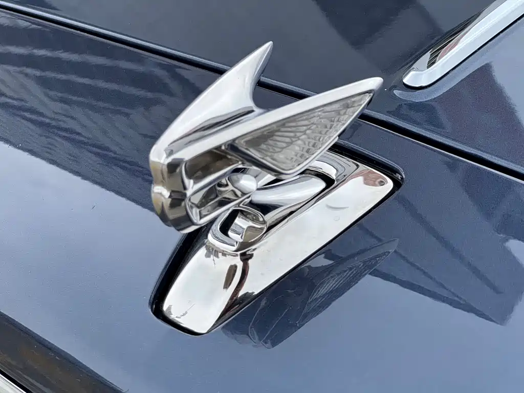 BENTLEY FLYING SPUR PLUG IN HYBRID