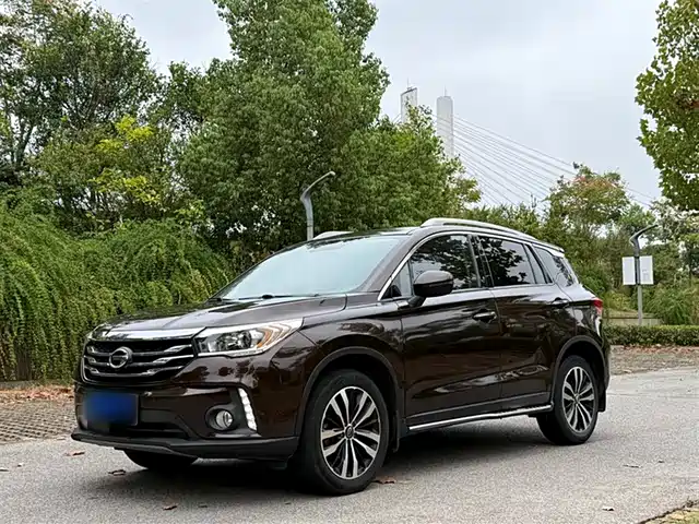 GAC TRUMPCHI GS4 2016