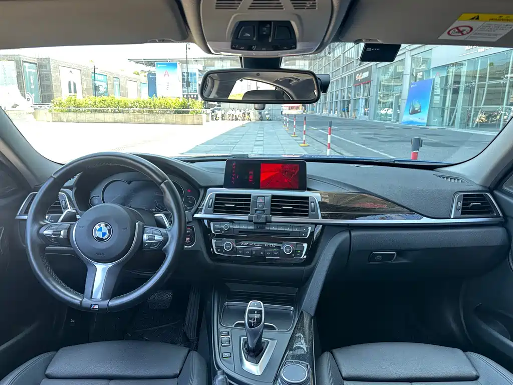 BMW 3 Series — миниатюра 14
