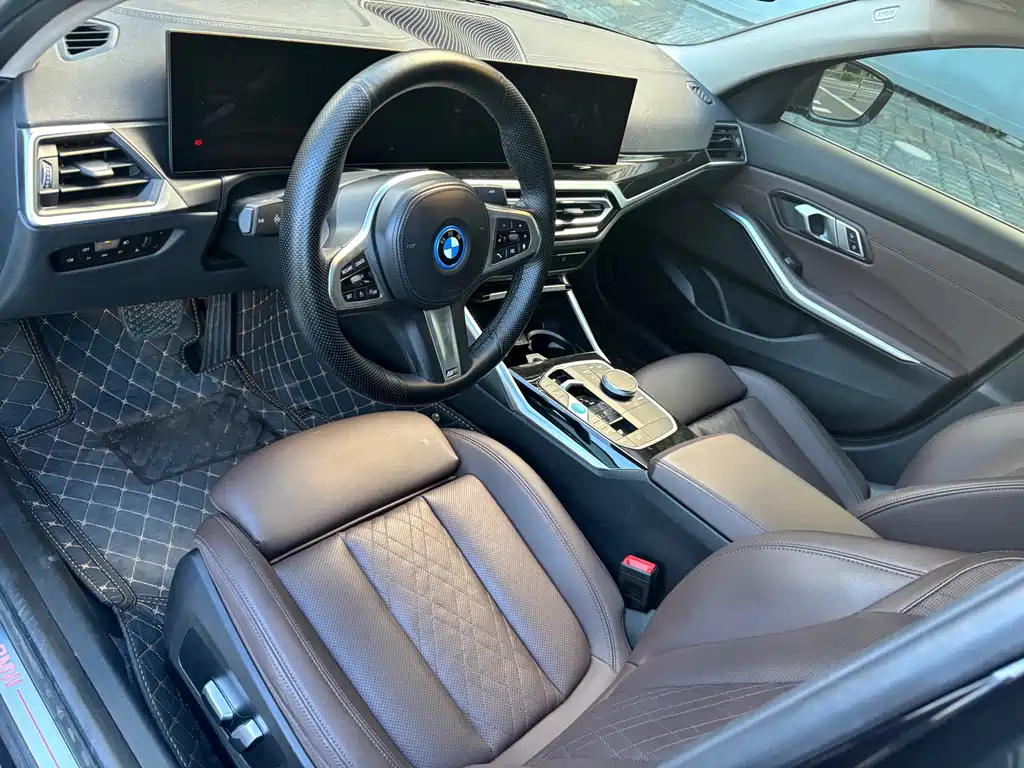 BMW i3 — миниатюра 10