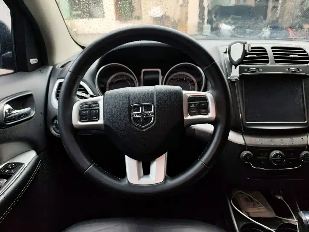 Dodge Journey — миниатюра 6