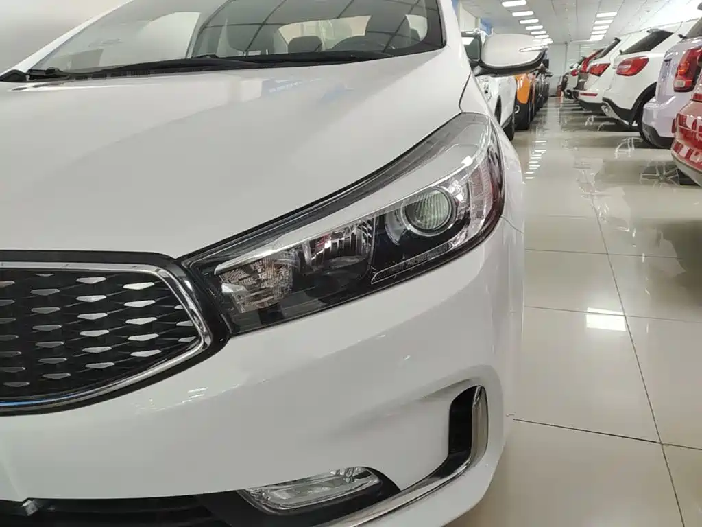 Kia K3 — миниатюра 24