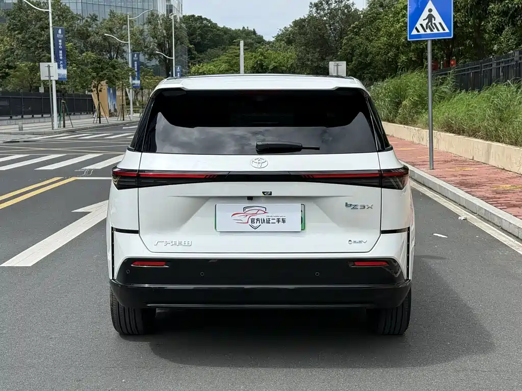 Toyota bZ3X — миниатюра 17