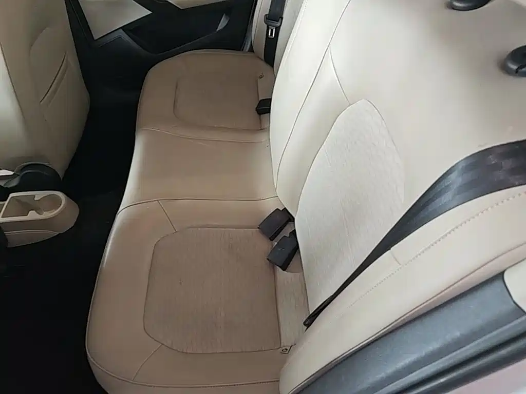 Skoda Rapid — миниатюра 17