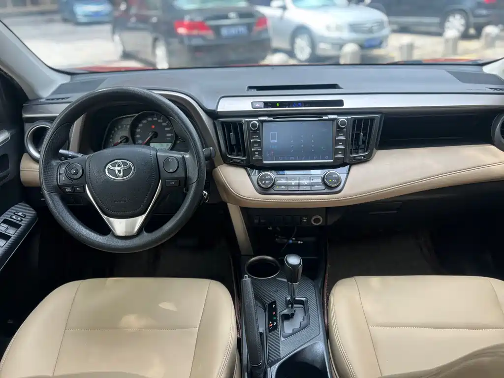 Toyota RAV4 — миниатюра 21
