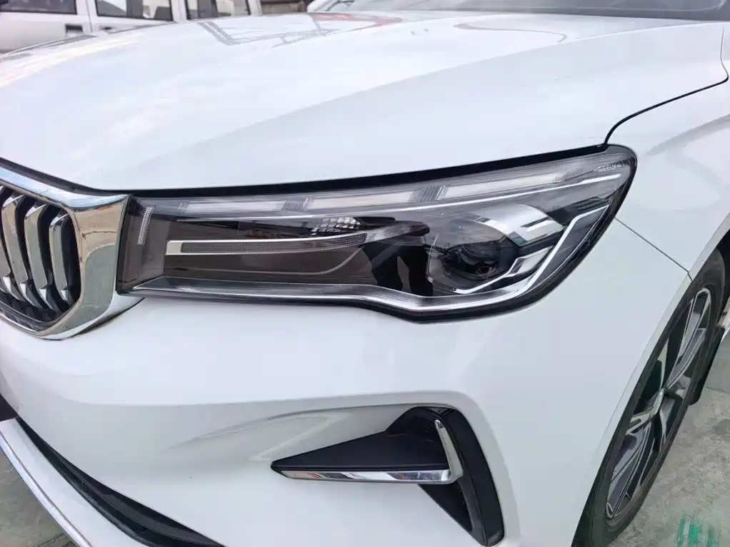 Geely Emgrand — миниатюра 14