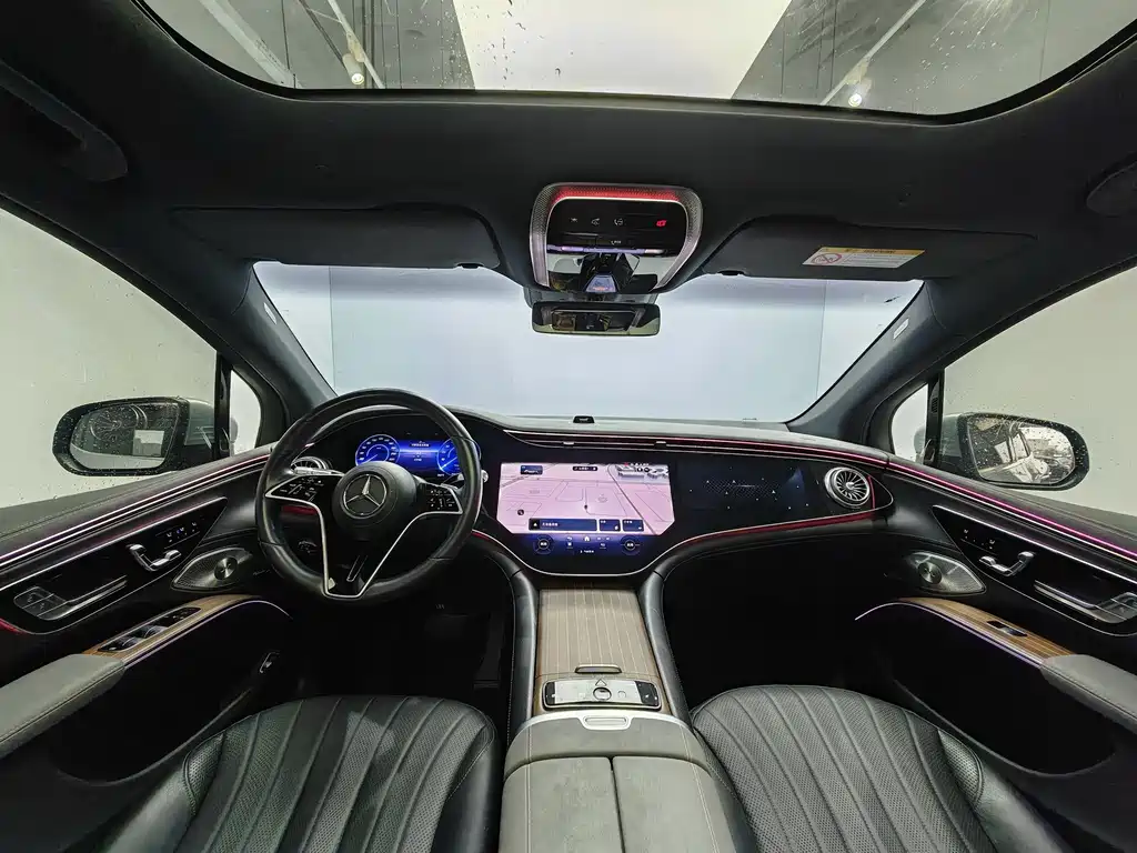 Mercedes-Benz EQS SUV — миниатюра 10