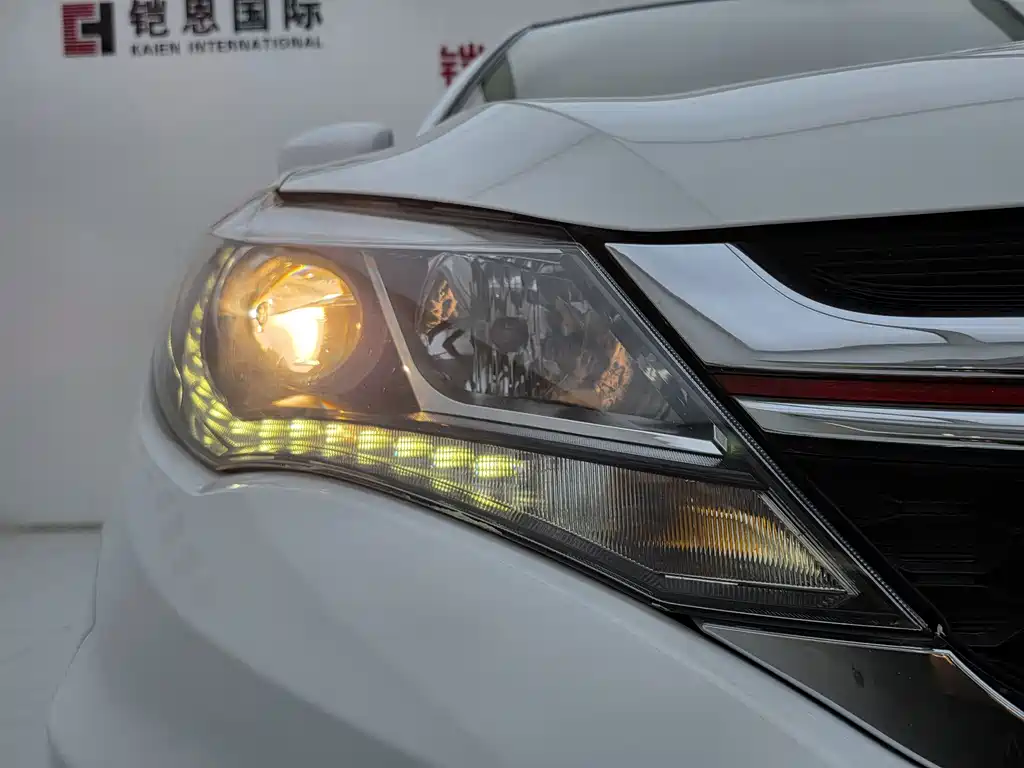 BYD S7