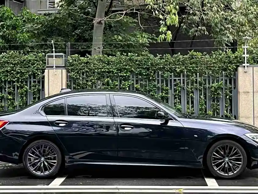 BMW 3 Series 3 2022 325Li M Sport