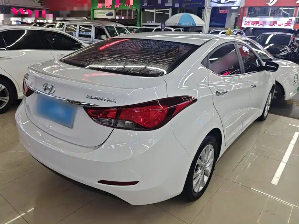 Hyundai Elantra Langdong — миниатюра 7
