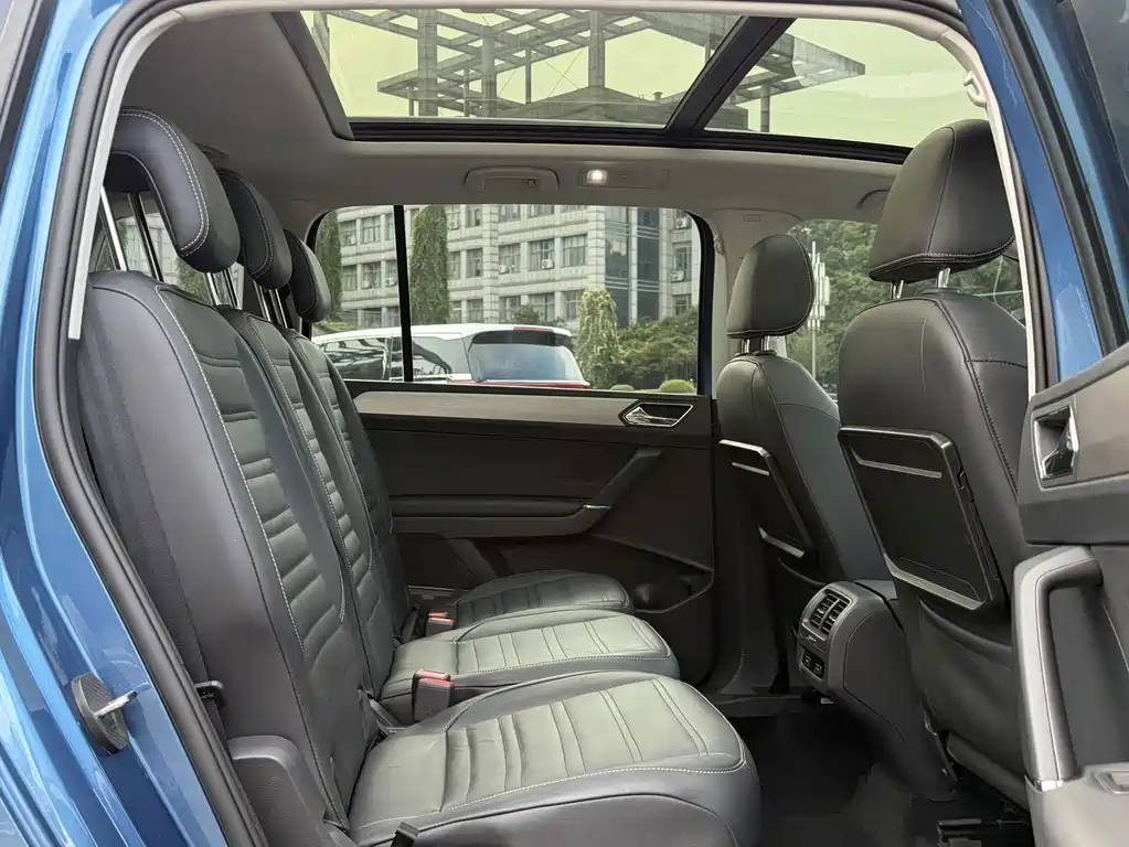 Volkswagen Touran — миниатюра 13