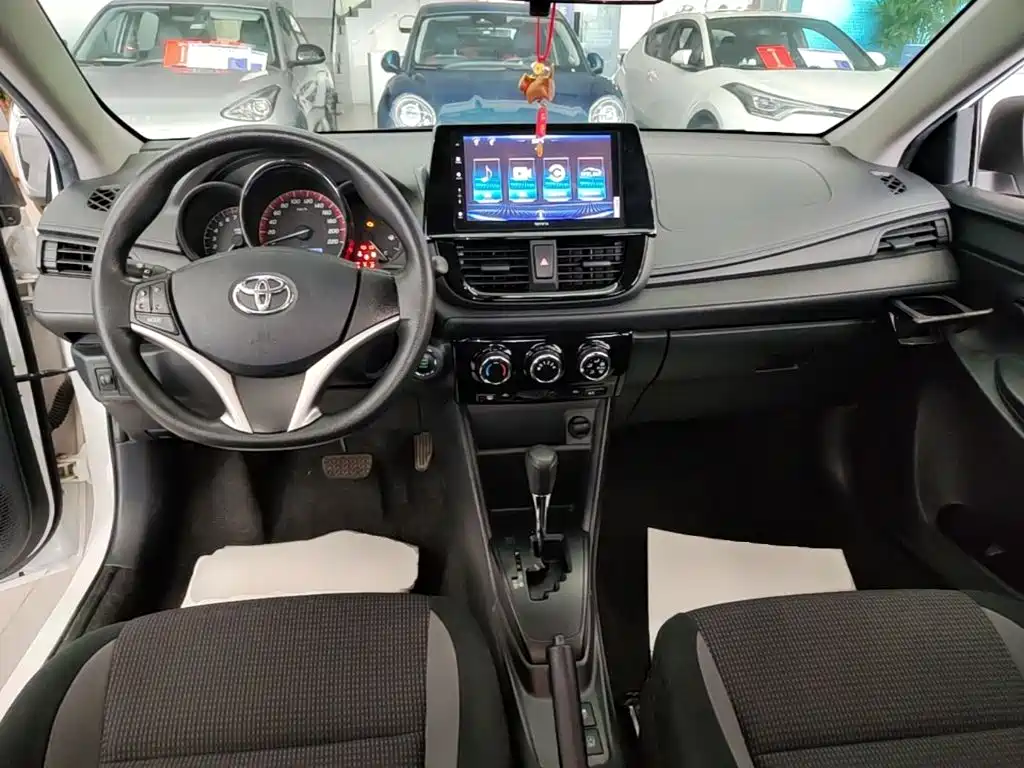 Toyota Vios FS — миниатюра 10