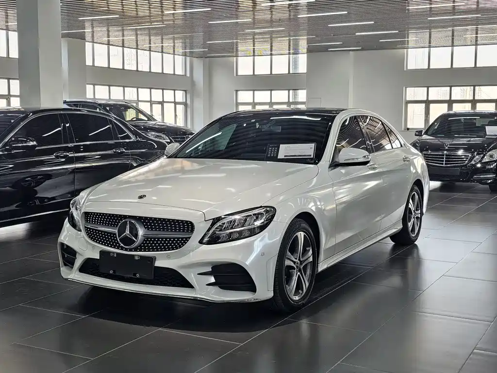 Mercedes-Benz C-Class 2020
