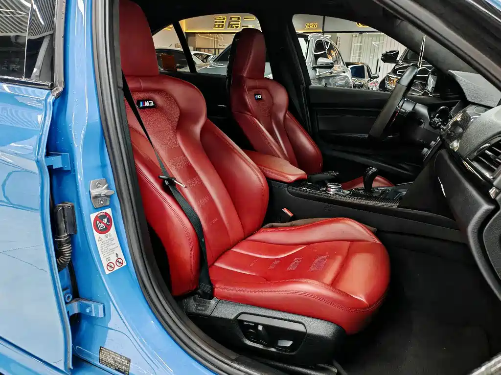 BMW M3 — миниатюра 10