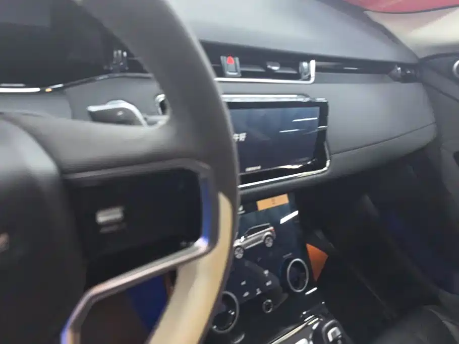 Land Rover Evoque — миниатюра 13