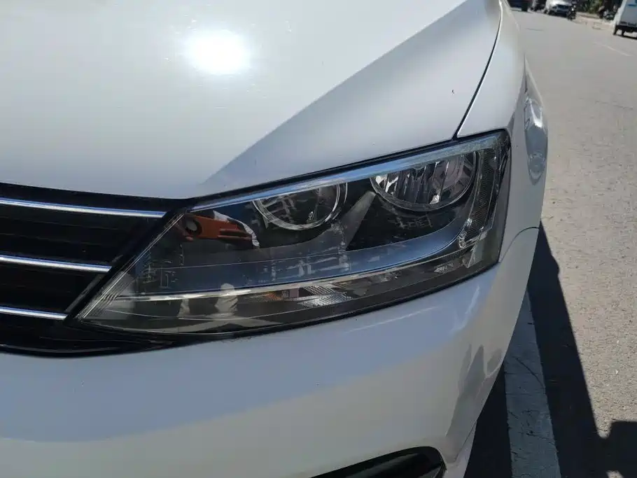 Volkswagen Sagitar — миниатюра 5