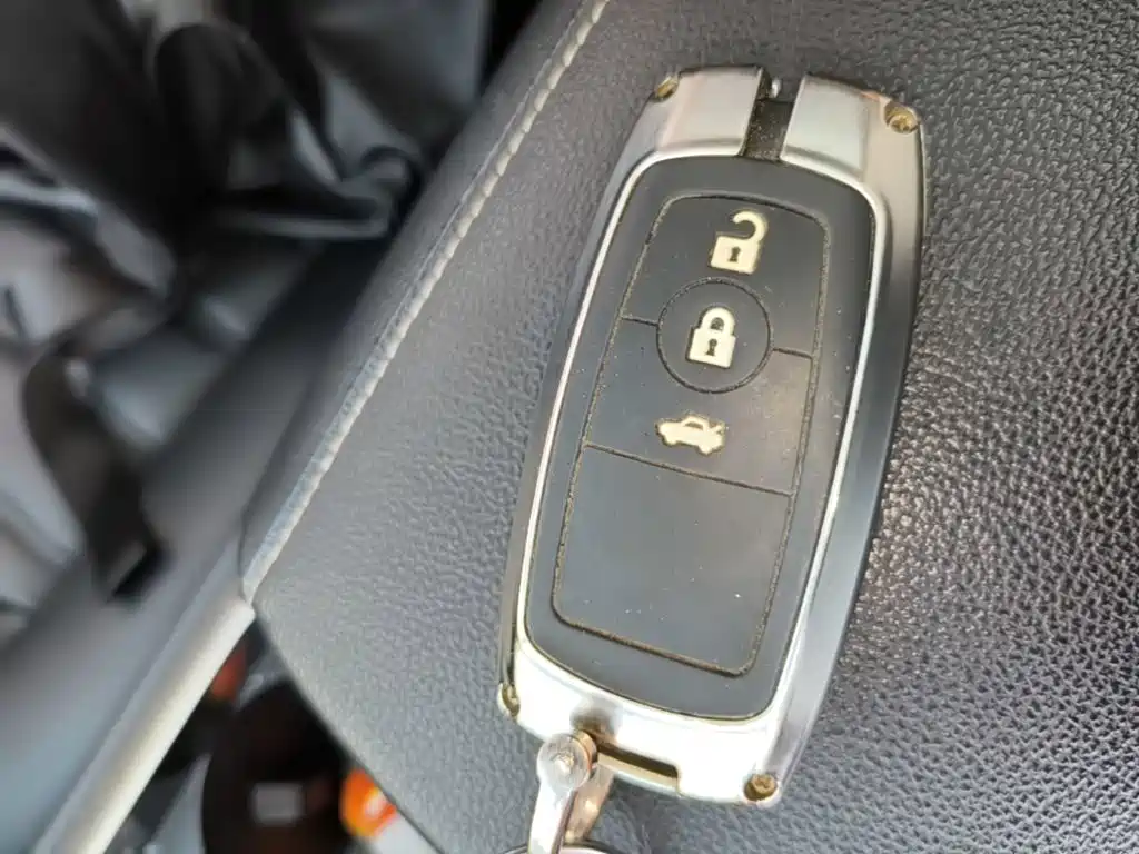 Ford Mondeo — миниатюра 9