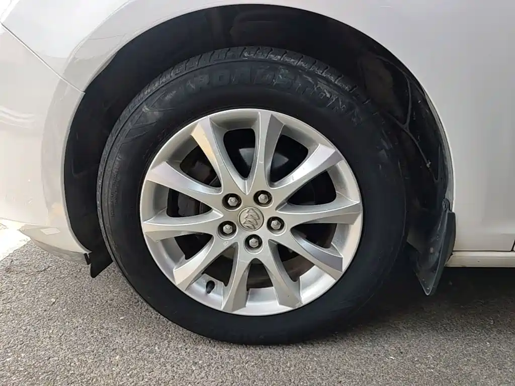 Buick Excelle — миниатюра 23