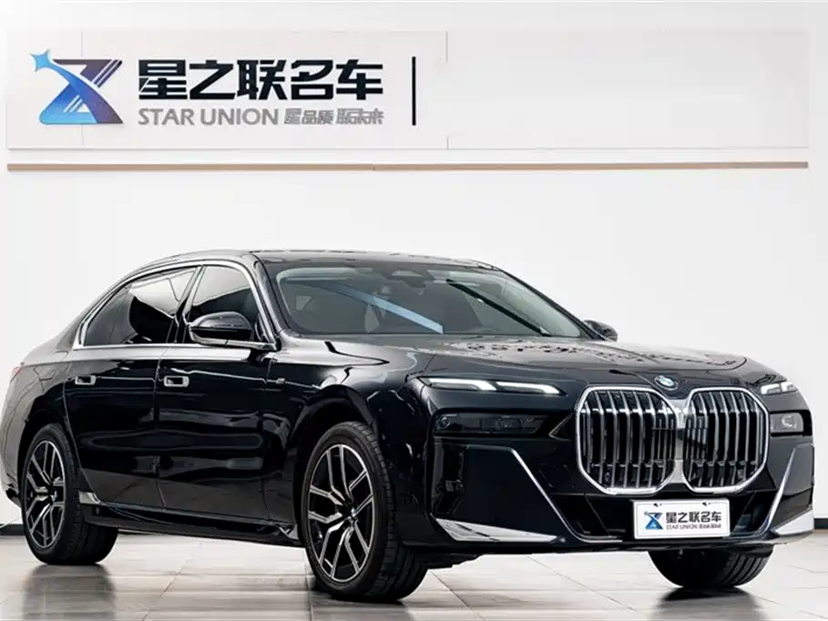 BMW 7 SERIES