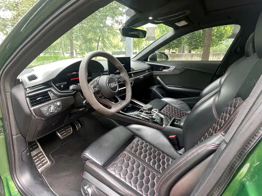 Audi RS 4 — миниатюра 9