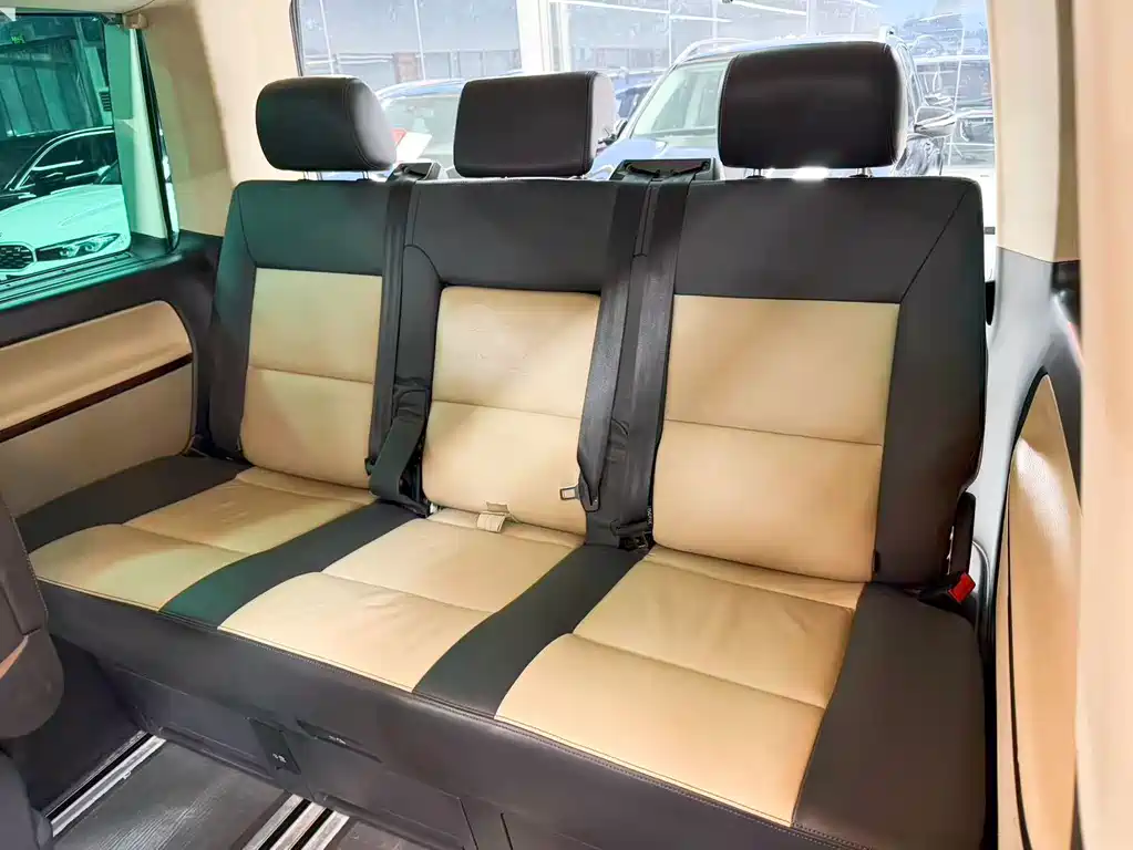 Volkswagen Multivan — миниатюра 20
