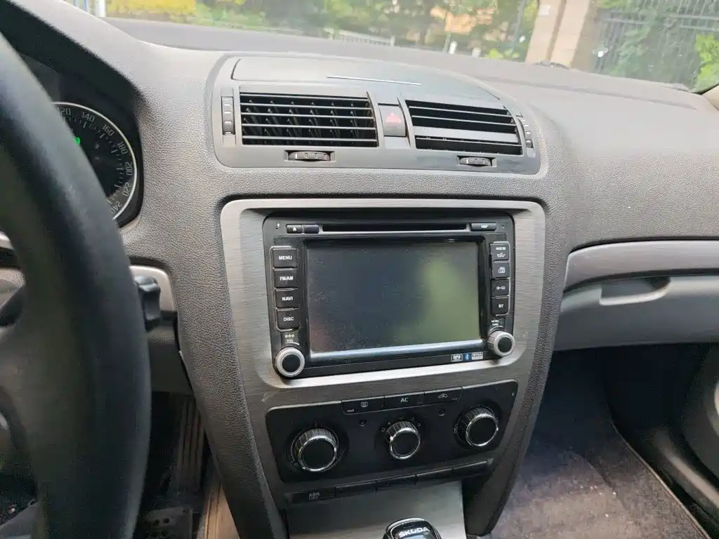 Skoda Octavia — миниатюра 6