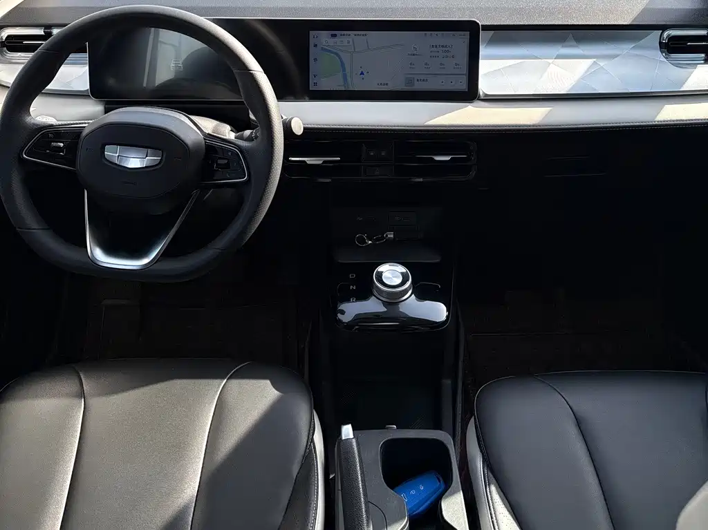 GEELY GEOMETRY E FIREFLY