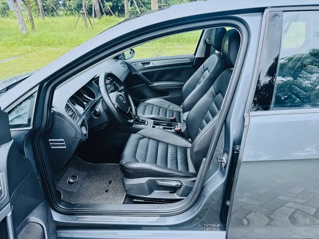 Volkswagen Golf — миниатюра 9