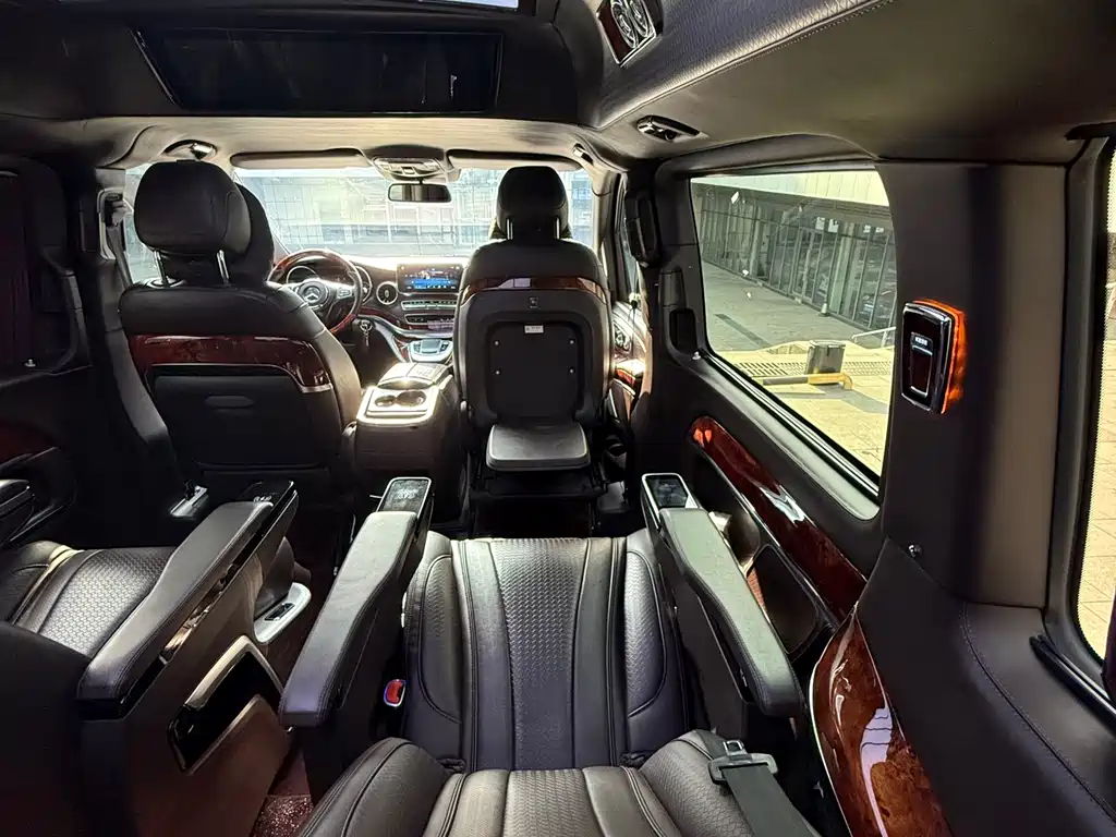 MERCEDES-BENZ V CLASS