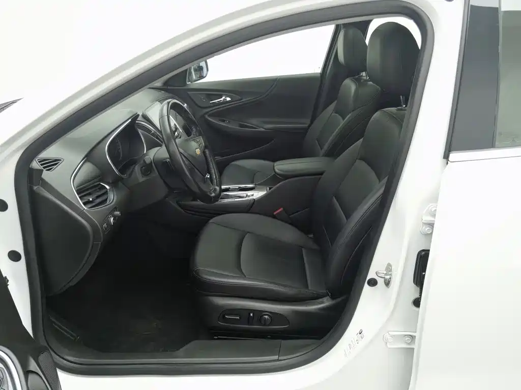 Chevrolet Malibu XL — миниатюра 10