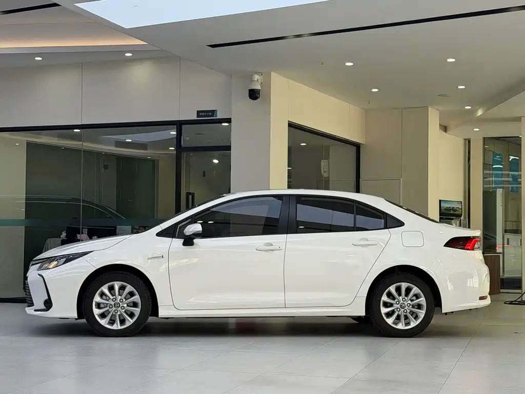 Toyota Corolla 2021 1.8L E-CVT Elite