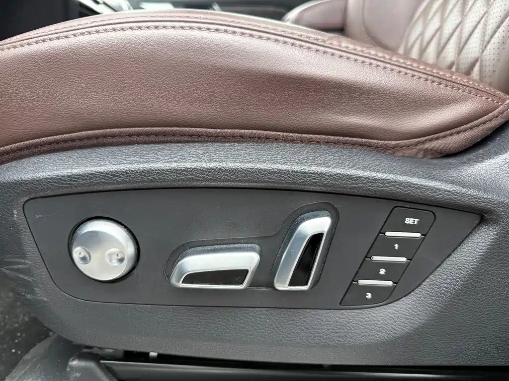 Haval H9 2022 2.0T Luxury 7 мест