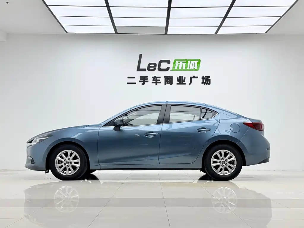 Mazda 3 Axela — миниатюра 14