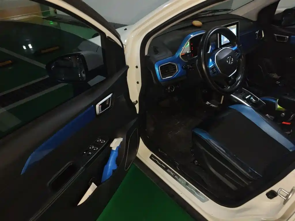 BAIC New Energy EC3 — миниатюра 14