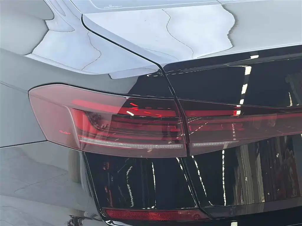 Volkswagen Passat 2022 330TSI Luxury