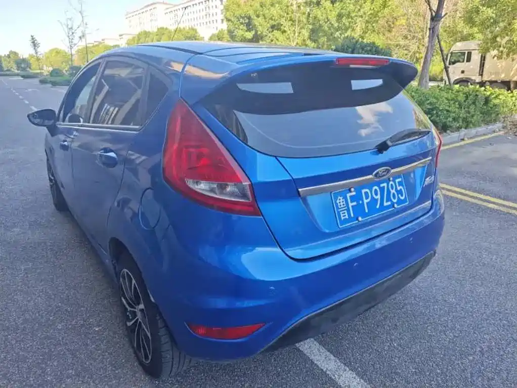 Ford Fiesta — миниатюра 4
