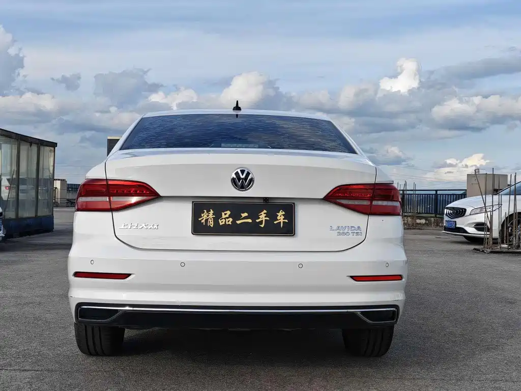 Volkswagen Lavida — миниатюра 10