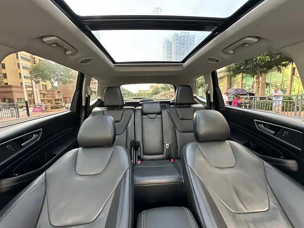 Ford Edge — миниатюра 17