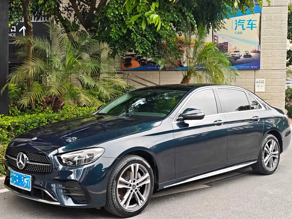 Mercedes-Benz E-Class 2022