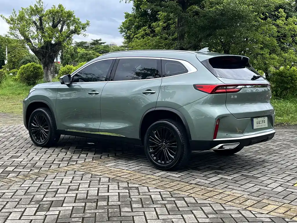 Exeed Lingyun — миниатюра 4