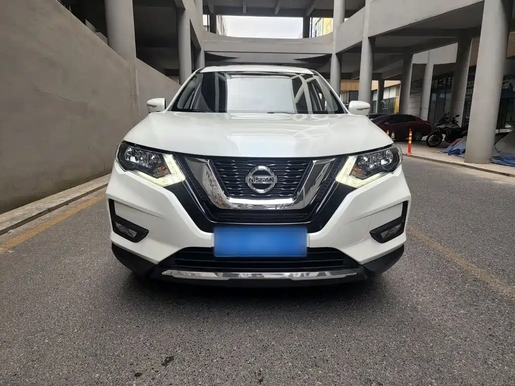Nissan X-Trail — миниатюра 5