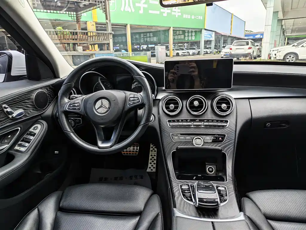 Mercedes-Benz C-Class — миниатюра 14