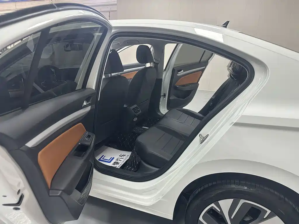 Volkswagen Bora — миниатюра 12