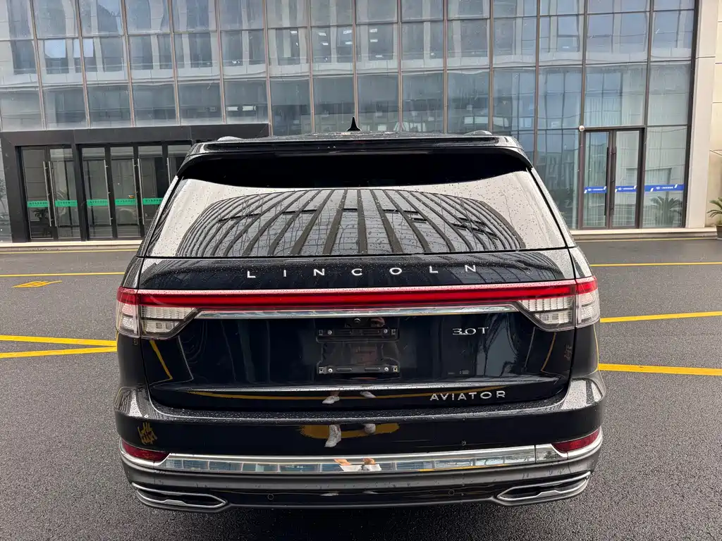 Lincoln Aviator — миниатюра 5